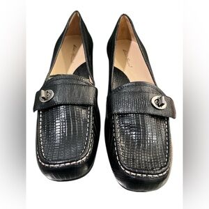 Eddie Bauer Shoes Womens Penny Loafers Flats Comfort Black Leather Slip On